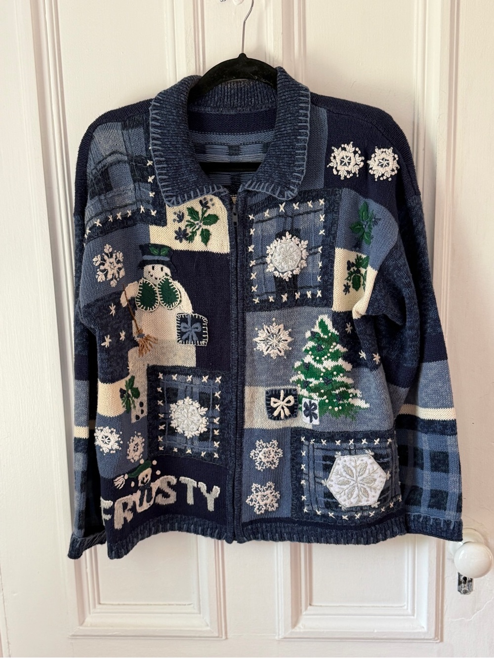 Women’s Vintage Holiday Frosty Zip Front Embroidered Blue /White Sweater Large